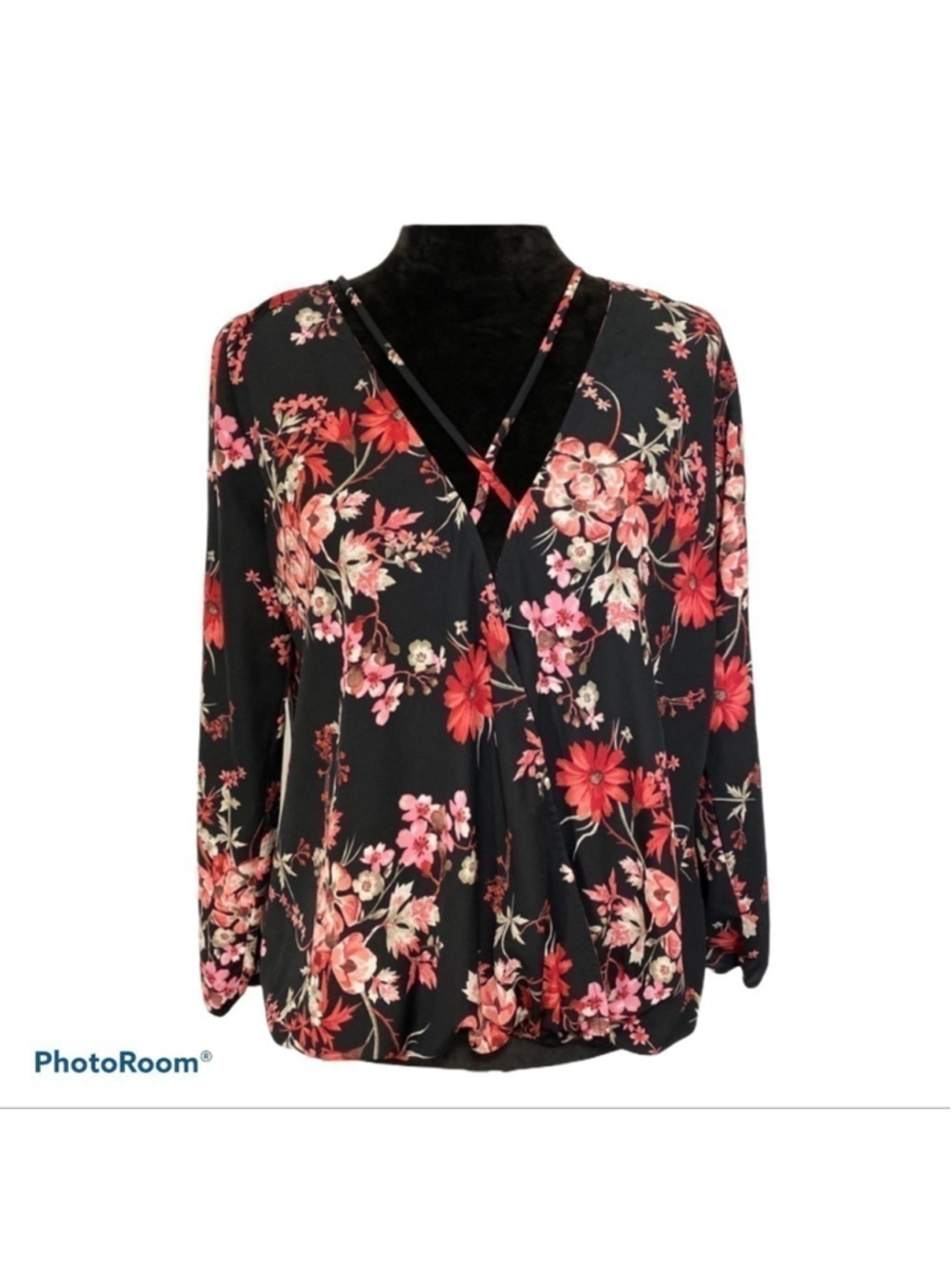 Peach love California floral wrap blouse red black size small